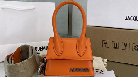 
				Jacquemus - Bag
				tasker